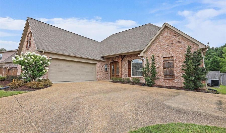244 Hidden Hills Pkwy, Brandon, MS 39047 - 4 Beds, 3 Bath