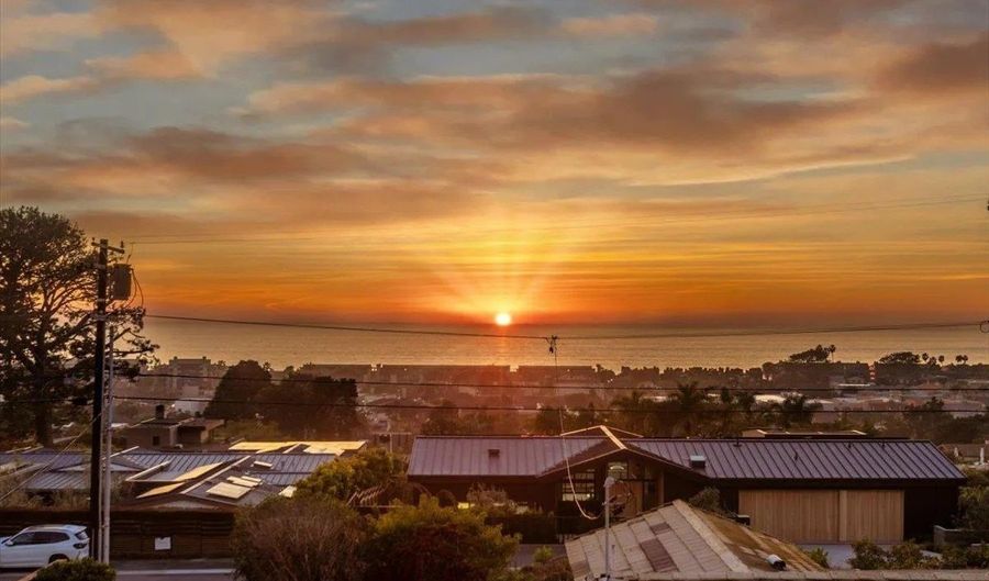 428 S Granados, Solana Beach, CA 92075 - 2 Beds, 2 Bath