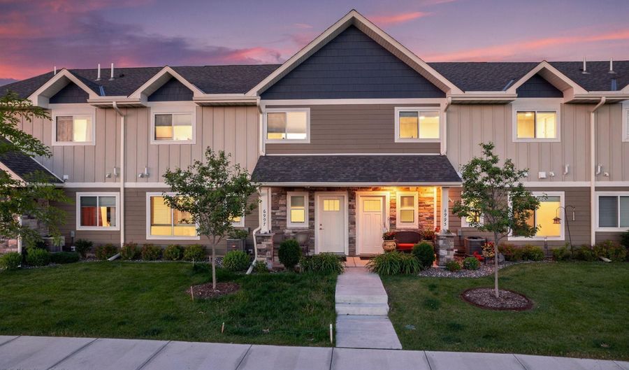 6995 Linwood Dr NE, Albertville, MN 55301 - 3 Beds, 3 Bath