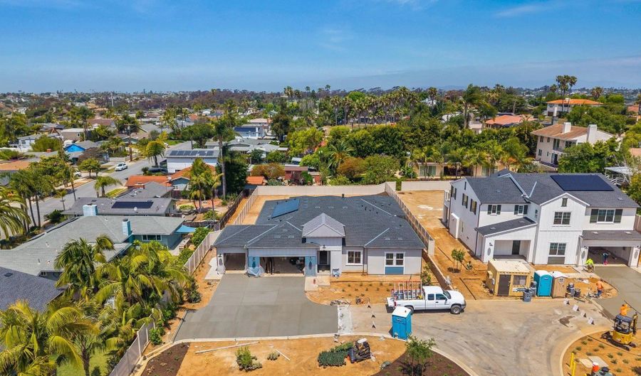 1714 California St, Oceanside, CA 92054 - 4 Beds, 4 Bath