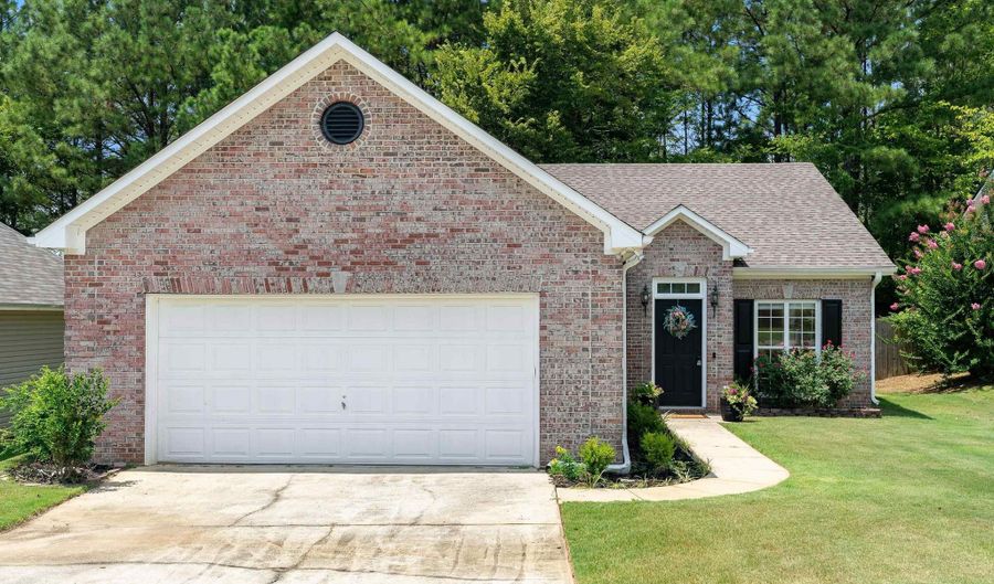 154 GARDENSIDE Dr, Alabaster, AL 35007 - 3 Beds, 2 Bath