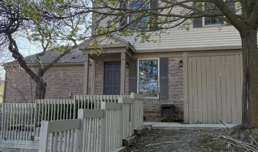 3025 Forest Creek Ct, Ann Arbor, MI 48108 - 2 Beds, 2 Bath