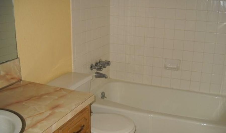 742 Chaucer Dr, Abilene, TX 79602 - 3 Beds, 2 Bath
