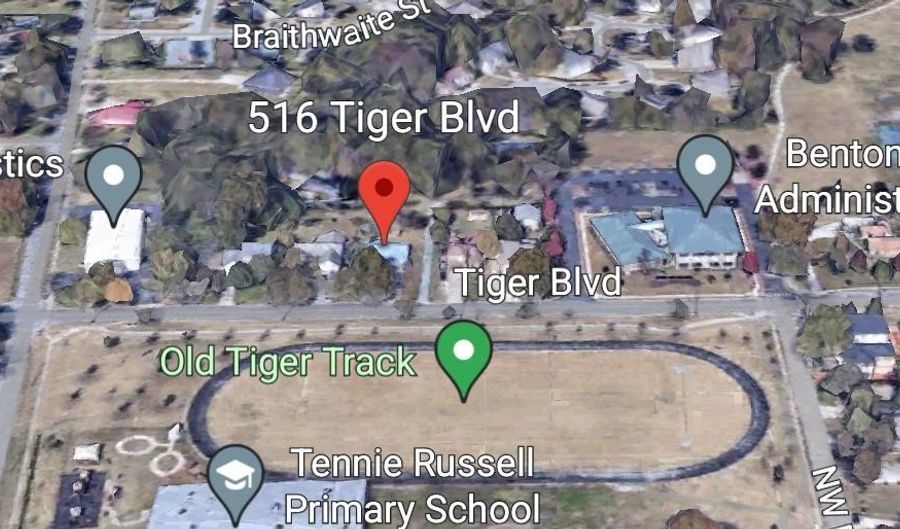 516 Tiger Blvd, Bentonville, AR 72712 - 3 Beds, 2 Bath