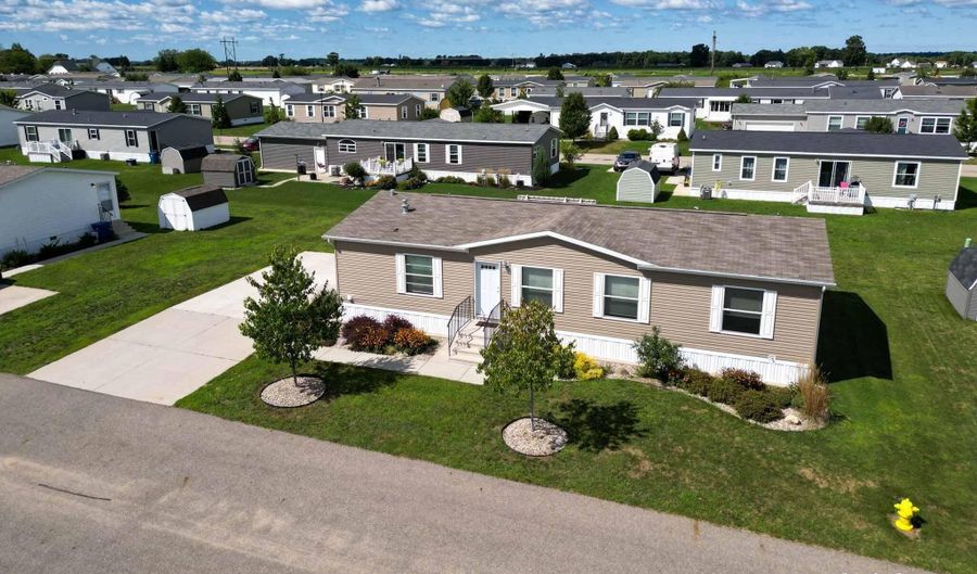 11504 SUNSET Gln, Allendale, MI 49401 - 3 Beds, 2 Bath