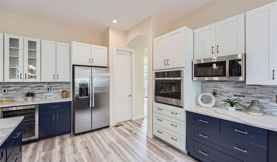 22019 E Arbor Dr, Aurora, CO 80016 - 6 Beds, 4 Bath