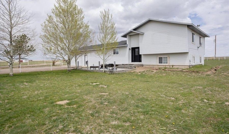 755 PATCHES, Carpenter, WY 82054 - 3 Beds, 2 Bath