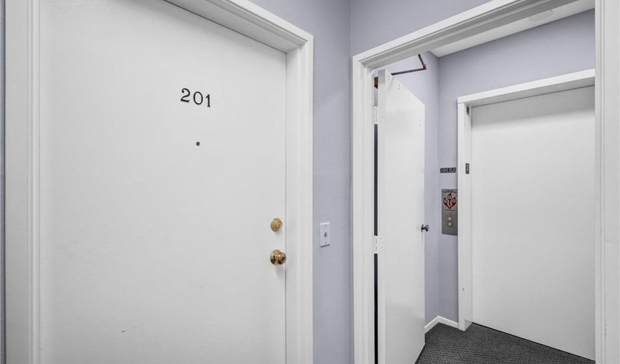 1921 Malcolm Ave 201, Los Angeles, CA 90025 - 2 Beds, 2 Bath
