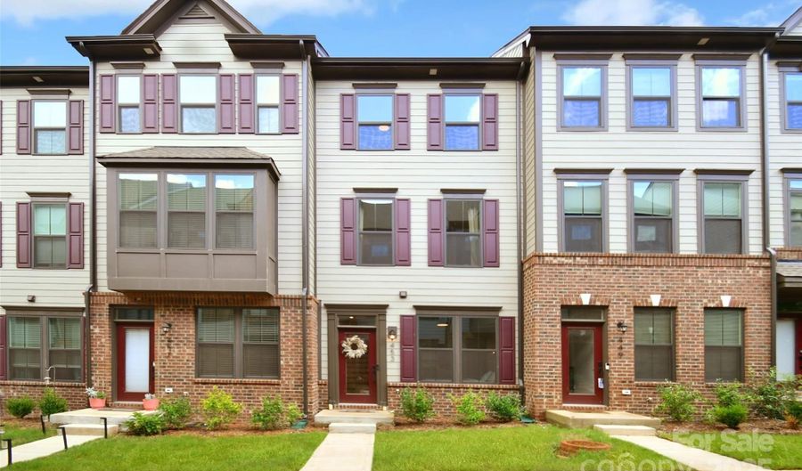 453 Spearfield Ln, Charlotte, NC 28205 - 3 Beds, 4 Bath