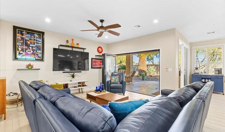 4870 Gusto St, Las Vegas, NV 89135 - 2 Beds, 3 Bath