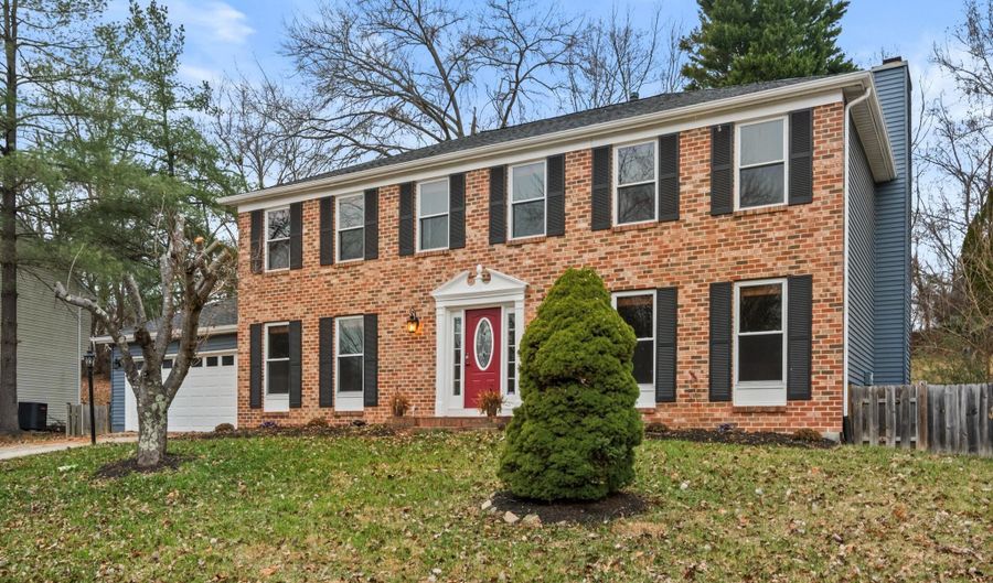 915 CYPRESS POINT Cir, Bowie, MD 20721 - 5 Beds, 4 Bath
