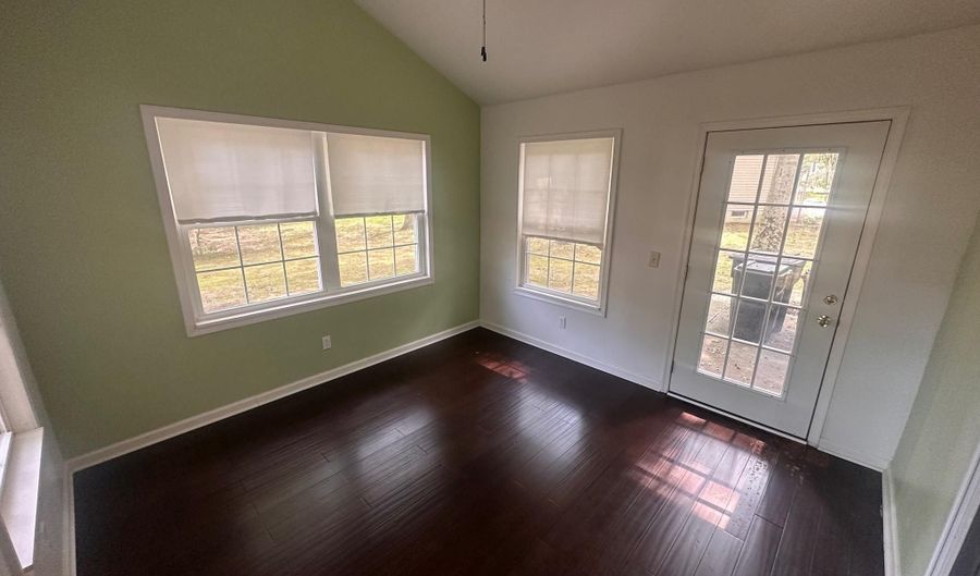 133 RED OAK Dr, Dover, DE 19904 - 4 Beds, 3 Bath