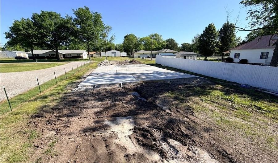 110 E South St, Arma, KS 66712 - 0 Beds, 0 Bath