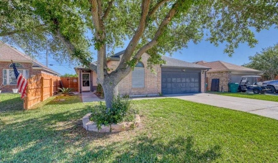 1530 Windy Oaks Dr, Aransas Pass, TX 78336 - 3 Beds, 2 Bath
