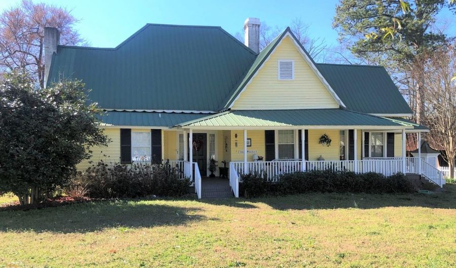 115 W Railroad St, Bowman, GA 30624 - 3 Beds, 3 Bath