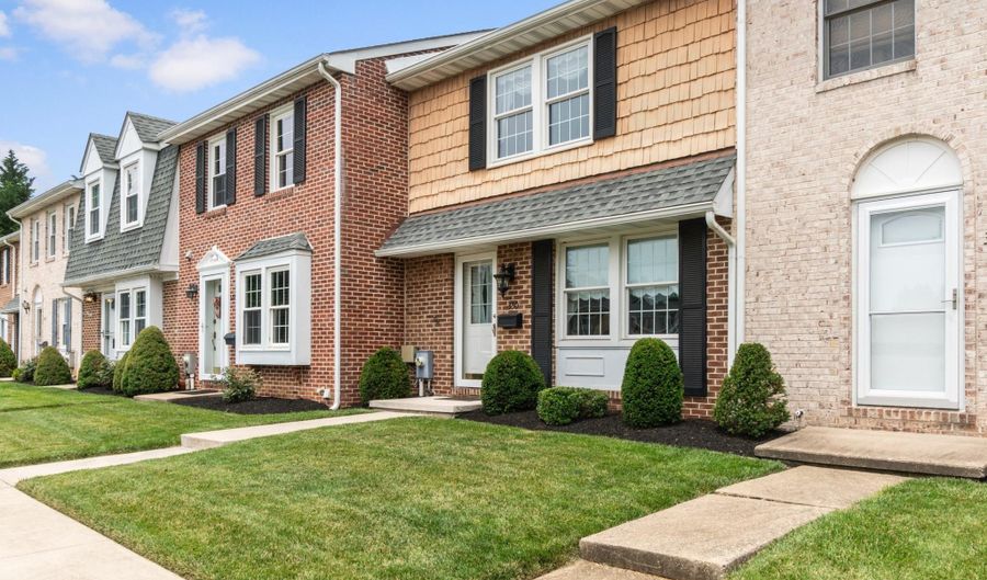 330 HARLAN Sq A-6, Bel Air, MD 21014 - 3 Beds, 4 Bath