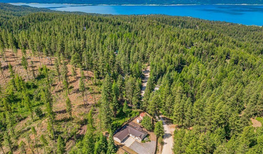 1649 Crown Point Pkwy, Cascade, ID 83611 - 3 Beds, 2 Bath