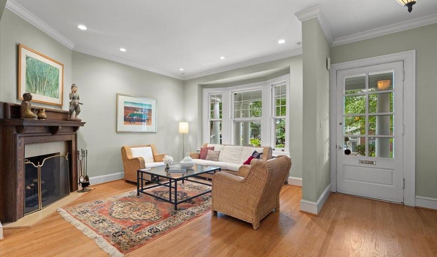 2816 27TH St NW, Washington, DC 20008 - 4 Beds, 3 Bath