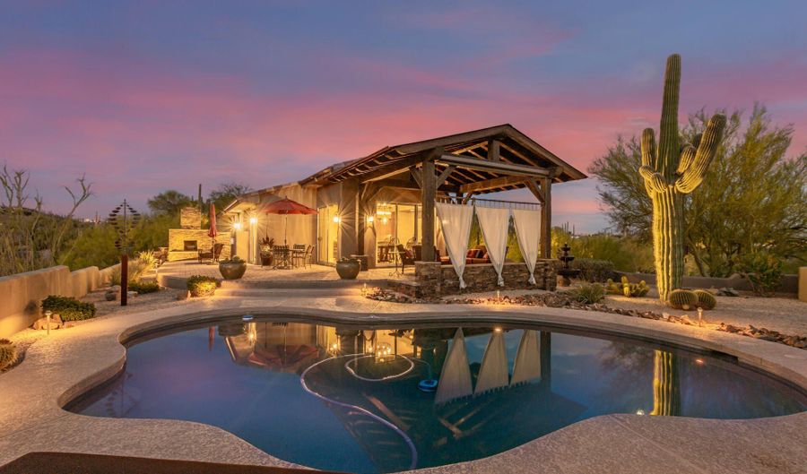 8102 E SERENE St, Carefree, AZ 85377 - 4 Beds, 4 Bath