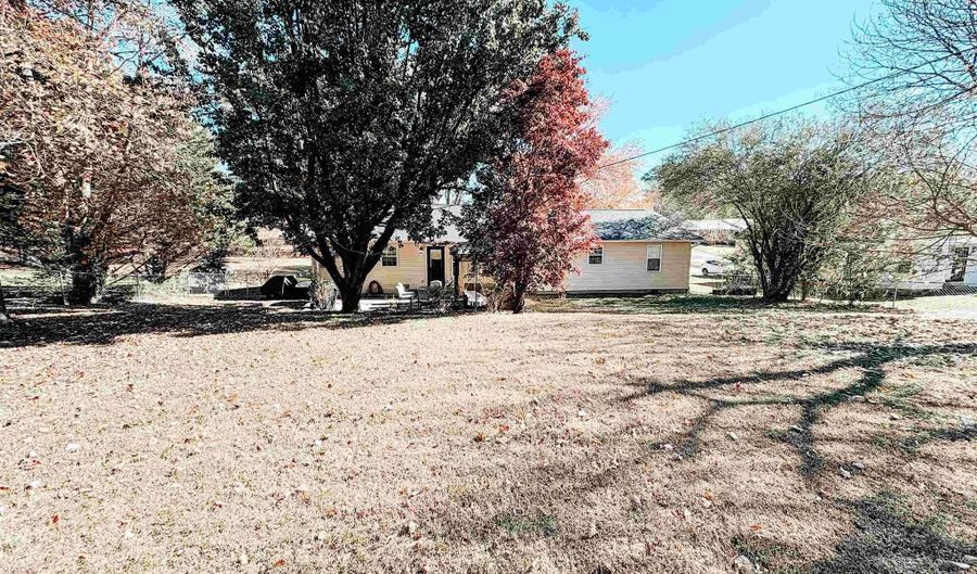 1019 8th St, Arab, AL 35016 - 3 Beds, 2 Bath