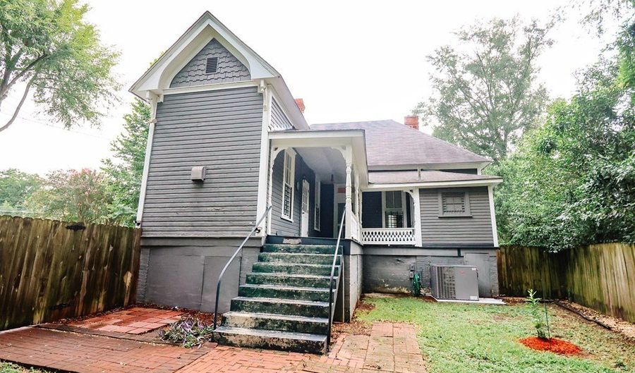 701 S Lee St, Americus, GA 31709 - 2 Beds, 2 Bath