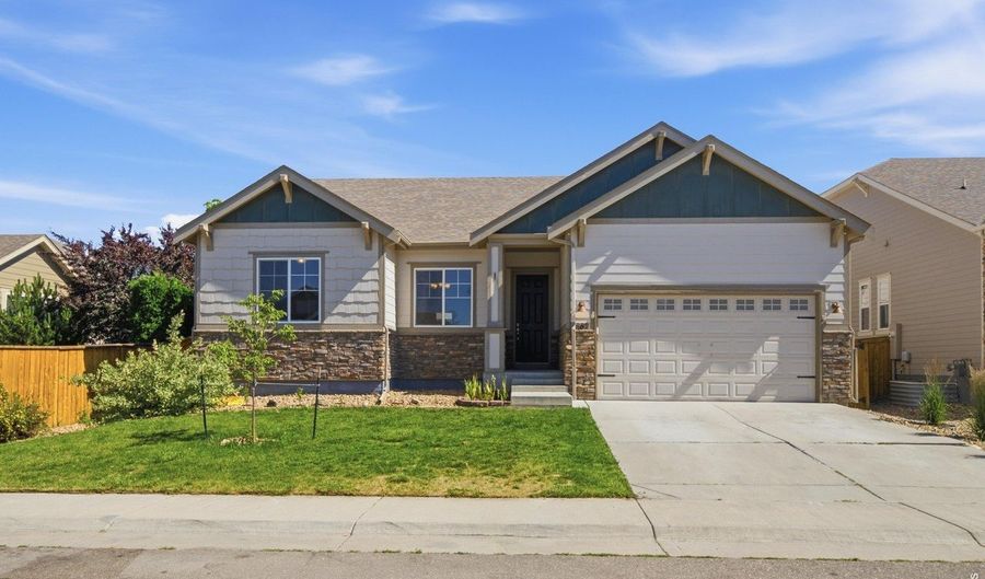 882 Jenny Ln, Berthoud, CO 80513 - 4 Beds, 4 Bath