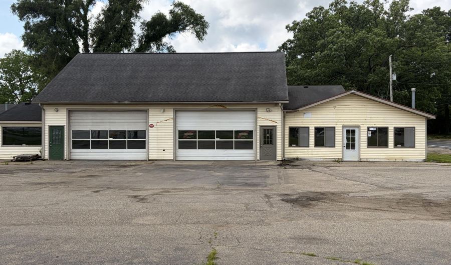 1141 26th St, Allegan, MI 49010 - 0 Beds, 1 Bath