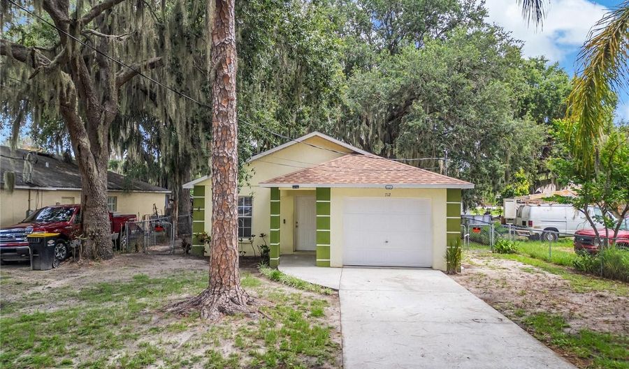712 VIRGINIA Ave, Auburndale, FL 33823 - 3 Beds, 2 Bath