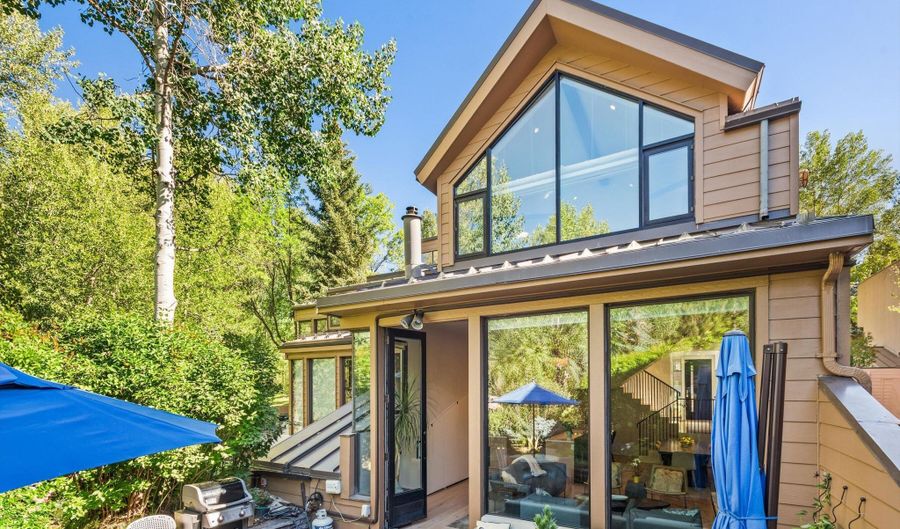 155 Lone Pine Road Unit /River Bluff C2 /River Bluff C2, Aspen, CO 81611 - 3 Beds, 3 Bath