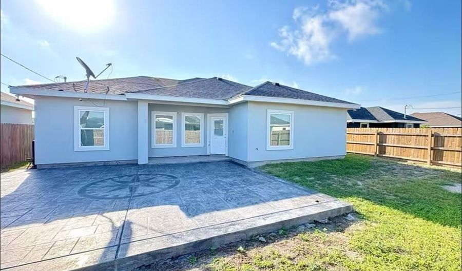 807 Lark St, Alamo, TX 78516 - 4 Beds, 2 Bath