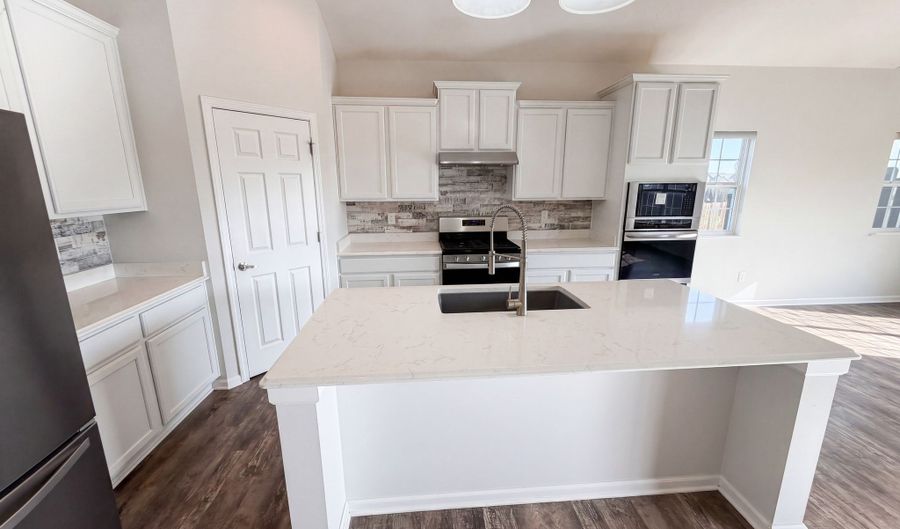 2357 Pokagon St, Avon, IN 46123 - 3 Beds, 2 Bath