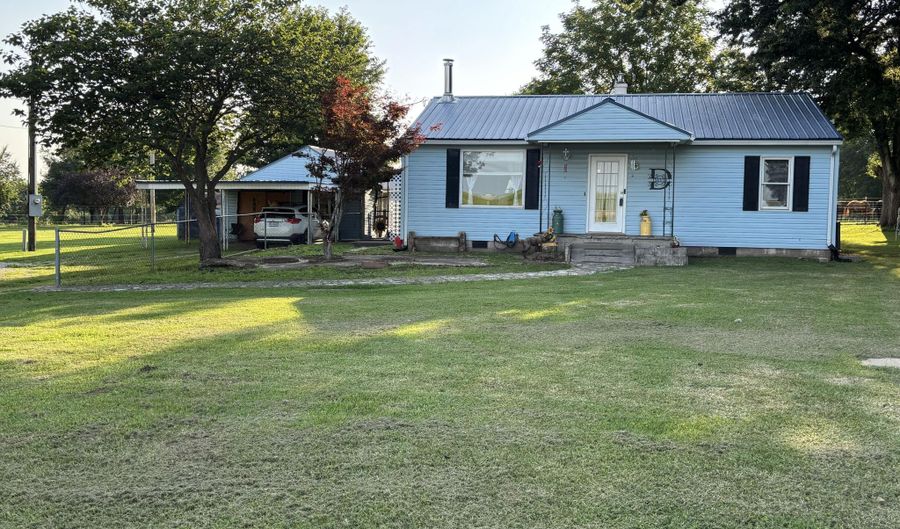 23951 State Highway Z, Ash Grove, MO 65604 - 3 Beds, 2 Bath