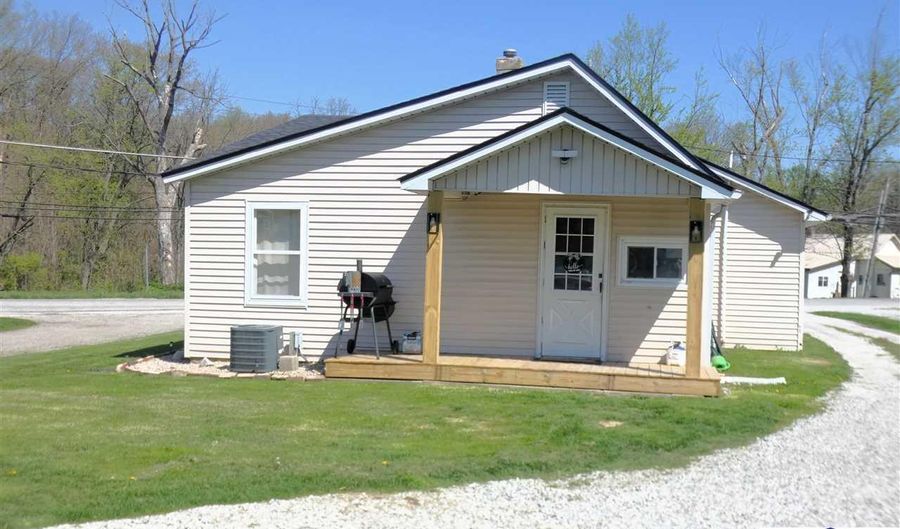 2253 E State Rd 163, Clinton, IN 47842 - 2 Beds, 1 Bath