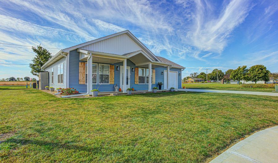105 Sunburst Cir, Alexandria, IN 46001 - 3 Beds, 2 Bath