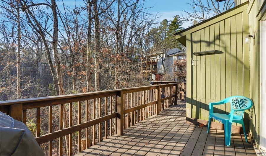 10 Dogwood Dr, Bella Vista, AR 72714 - 3 Beds, 2 Bath