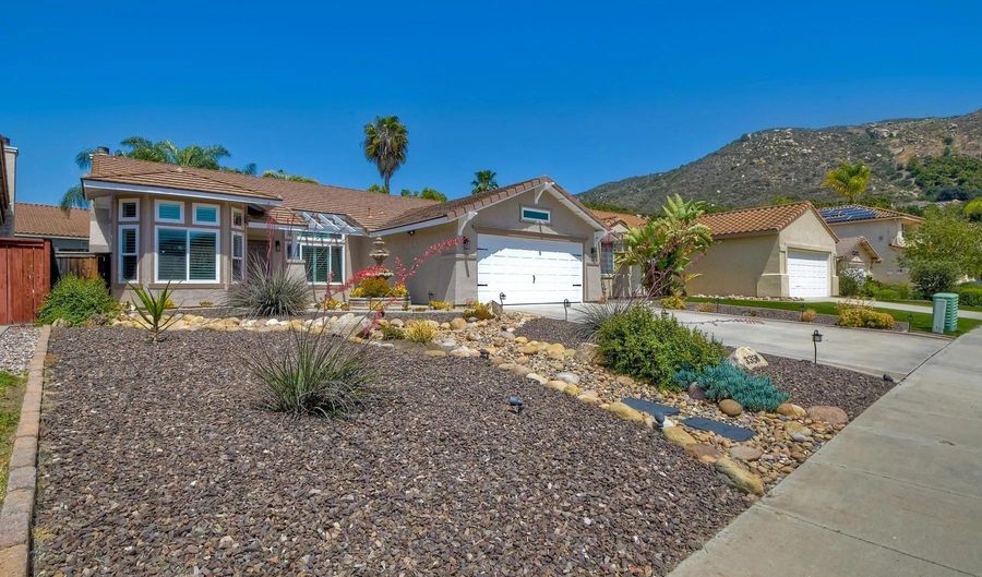 3358 Lake Circle Dr, Fallbrook, CA 92028 - 4 Beds, 2 Bath