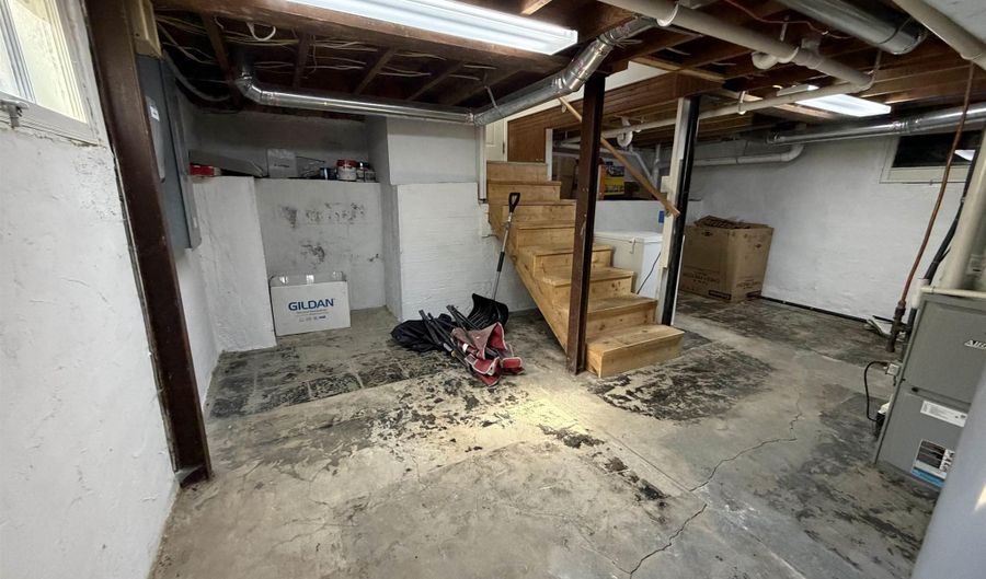 315 N Street St, Aurora, NE 68818 - 2 Beds, 1 Bath
