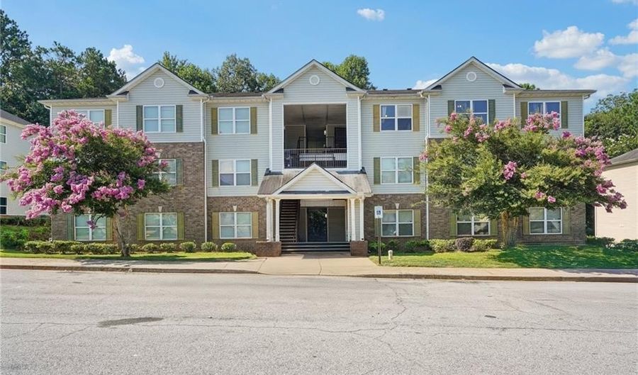 8302 Waldrop Pl, Decatur, GA 30034 - 3 Beds, 2 Bath