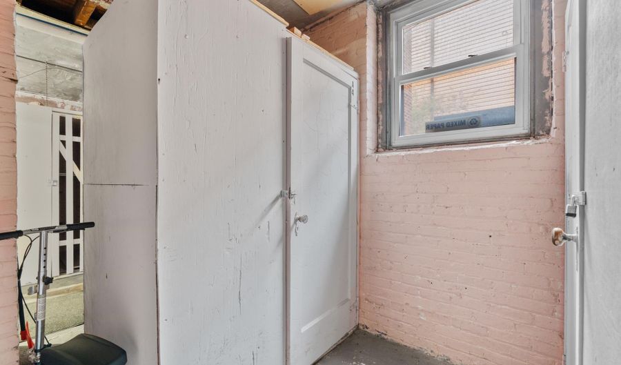 122 W 39TH St A4, Bayonne, NJ 07302 - 1 Beds, 1 Bath