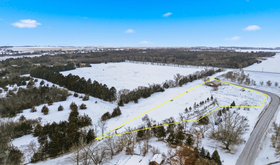 379501 N SHORE Dr, Aberdeen, SD 57401 - 0 Beds, 1 Bath