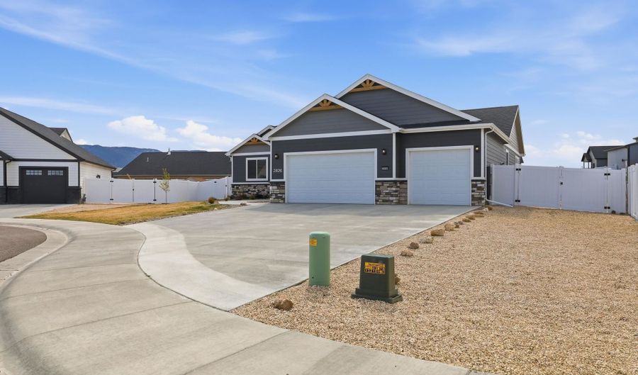 2826 Berkshire Way, Casper, WY 82609 - 3 Beds, 2 Bath