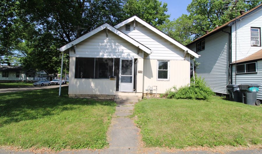2025 Fairview St, Anderson, IN 46016 - 2 Beds, 1 Bath
