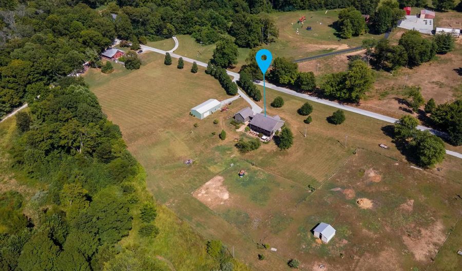 3860 BOYD Rd, Anna, IL 62906 - 4 Beds, 3 Bath