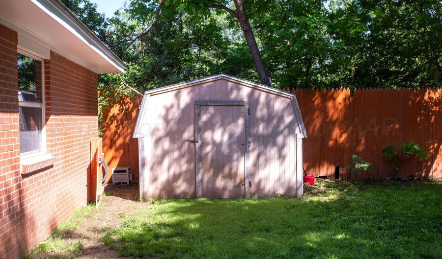 3203 S AUSTIN St, Amarillo, TX 79109 - 3 Beds, 2 Bath