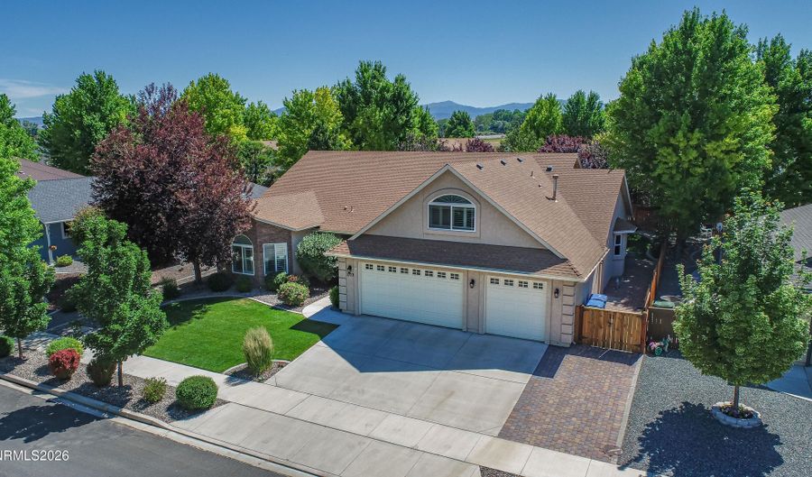 1379 Macenna Ln, Gardnerville, NV 89410 - 5 Beds, 3 Bath