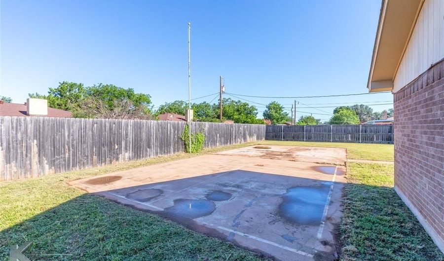 2350 Corsicana Ave, Abilene, TX 79606 - 3 Beds, 2 Bath