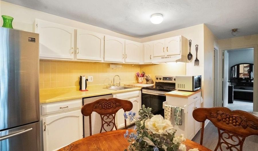 1190 Charles St 18, North Providence, RI 02904 - 2 Beds, 1 Bath