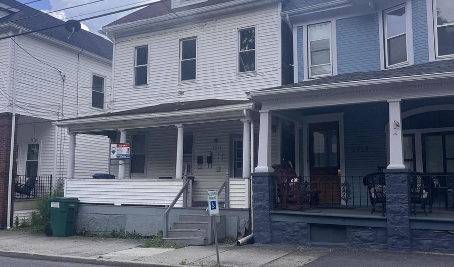 1915 16th St, Altoona, PA 16601 - 1 Beds, 2 Bath