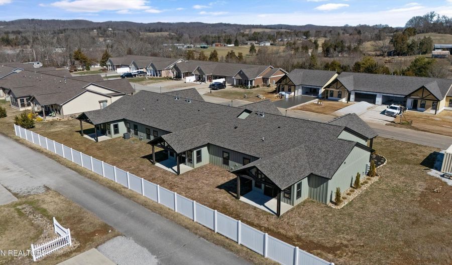 124 Blue Phlox Ln, Andersonville, TN 37705 - 3 Beds, 2 Bath