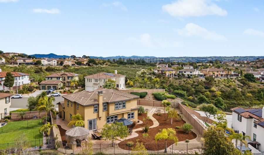 1082 Straightaway Ct, Oceanside, CA 92057 - 4 Beds, 4 Bath